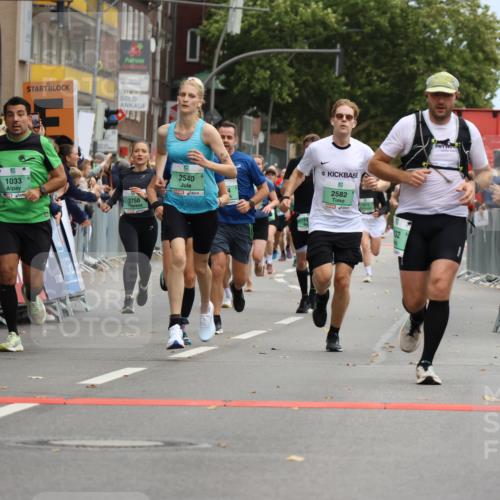 21.09.2025 - PSD Bank Halbmarathon Strokosch-Dieckow http://msf.ph/oto/8945684 21.09.2025 11:59:02 Ziel 1033, 1064, 1092, 1093, 1258, 1486, 2332, 2344, 2436, 2441, 2540, 2582, 2594, 2604, 2641, 2664, 2758, 3054, 3771 meine-sportfotos.de