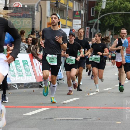 21.09.2025 - PSD Bank Halbmarathon Strokosch-Dieckow http://msf.ph/oto/8945704 21.09.2025 11:59:13 Ziel 1033, 1486, 1648, 1812, 2186, 2328, 2332, 2472, 2484, 2533, 2540, 2582, 2602, 2610, 2641, 2718, 2758, 2785, 3054 meine-sportfotos.de