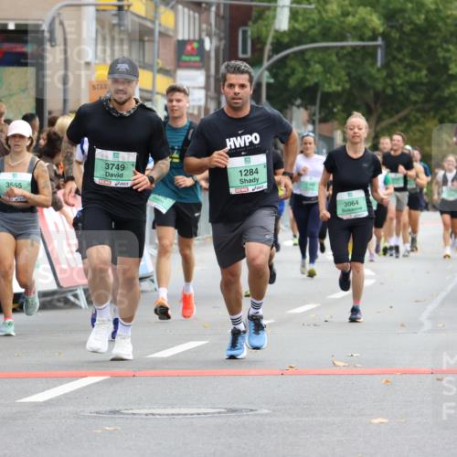 21.09.2025 - PSD Bank Halbmarathon Strokosch-Dieckow http://msf.ph/oto/8945717 21.09.2025 12:06:48 Ziel 1211, 1284, 2624, 2711, 2808, 3064, 3266, 3391, 3465, 3555, 3749 meine-sportfotos.de