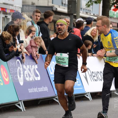 21.09.2025 - PSD Bank Halbmarathon Strokosch-Dieckow http://msf.ph/oto/8945766 21.09.2025 11:59:34 Ziel 1042, 1367, 1609, 1700, 2517, 2549, 2558, 2574, 2581, 2595, 2645, 2915, 3217, 3962 meine-sportfotos.de