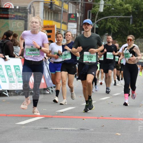21.09.2025 - PSD Bank Halbmarathon Strokosch-Dieckow http://msf.ph/oto/8945787 21.09.2025 11:59:41 Ziel 1042, 1075, 1367, 1700, 2530, 2549, 2558, 2595, 2645, 2918, 2929, 3152, 3990, 4049 meine-sportfotos.de