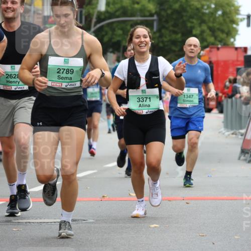 21.09.2025 - PSD Bank Halbmarathon Strokosch-Dieckow http://msf.ph/oto/8945789 21.09.2025 12:07:04 Ziel 1347, 1388, 1571, 1594, 2223, 2628, 2671, 2693, 2789, 2999, 3006, 3068, 3259, 3371, 3931 meine-sportfotos.de
