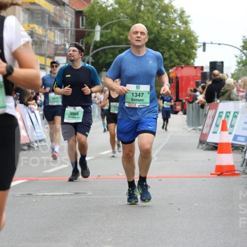 21.09.2025 - PSD Bank Halbmarathon Strokosch-Dieckow http://msf.ph/oto/8945800 21.09.2025 12:07:08 Ziel 1347, 1388, 1571, 1594, 2223, 2628, 2671, 2694, 2789, 2999, 3006, 3068, 3259, 3371, 3931 meine-sportfotos.de