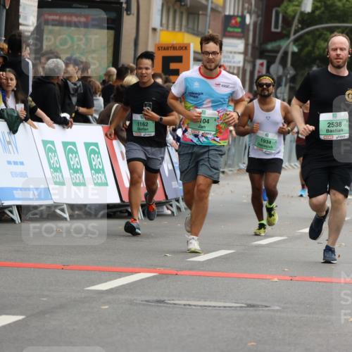 21.09.2025 - PSD Bank Halbmarathon Strokosch-Dieckow http://msf.ph/oto/8945857 21.09.2025 12:00:06 Ziel 1104, 1162, 1481, 1934, 2255, 2314, 2490, 2529, 2538, 2640, 2648, 2769, 2801, 3094, 3738, 3906 meine-sportfotos.de