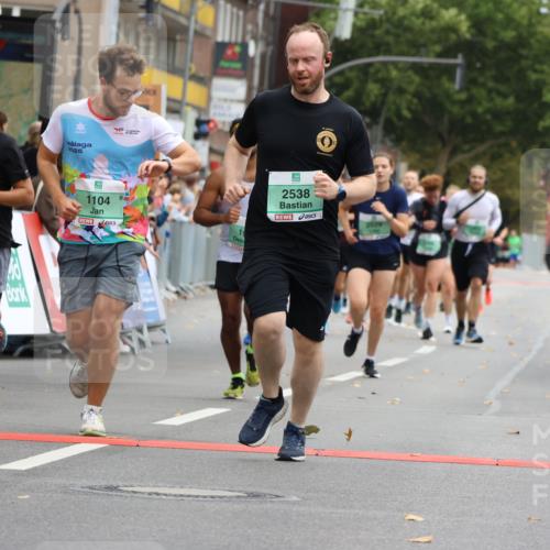 21.09.2025 - PSD Bank Halbmarathon Strokosch-Dieckow http://msf.ph/oto/8945867 21.09.2025 12:00:07 Ziel 1104, 1162, 1481, 1934, 2255, 2314, 2490, 2529, 2538, 2640, 2648, 2769, 2801, 3094, 3738, 3906 meine-sportfotos.de