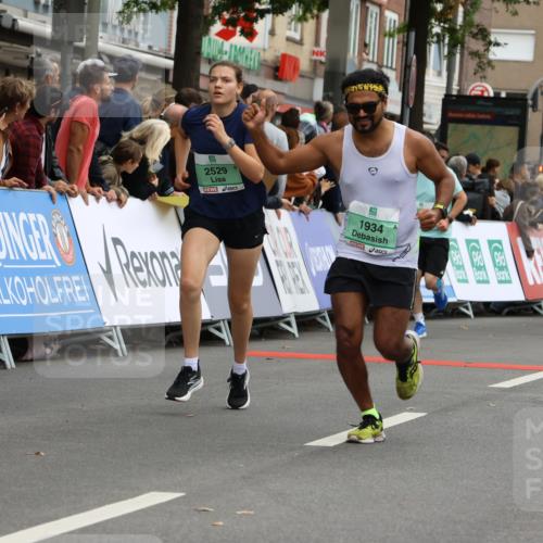 21.09.2025 - PSD Bank Halbmarathon Strokosch-Dieckow http://msf.ph/oto/8945873 21.09.2025 12:00:13 Ziel 1104, 1162, 1912, 1934, 2314, 2329, 2373, 2466, 2467, 2519, 2529, 2538, 2648, 2769, 3364, 3738 meine-sportfotos.de
