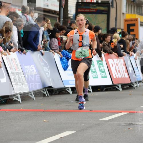 21.09.2025 - PSD Bank Halbmarathon Strokosch-Dieckow http://msf.ph/oto/8945880 21.09.2025 12:07:37 Ziel 2493, 2506, 2532, 2949, 2956, 3222, 3407, 3729, 3746, 3910, 3975 meine-sportfotos.de