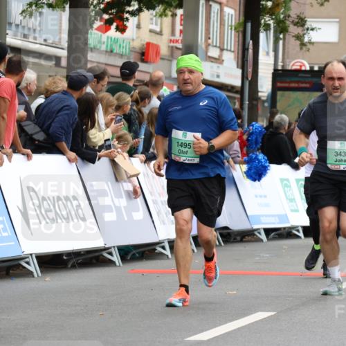 21.09.2025 - PSD Bank Halbmarathon Strokosch-Dieckow http://msf.ph/oto/8945970 21.09.2025 12:08:04 Ziel 1495, 1496, 2176, 2396, 2593, 2612, 2908, 2972, 3108, 3439 meine-sportfotos.de