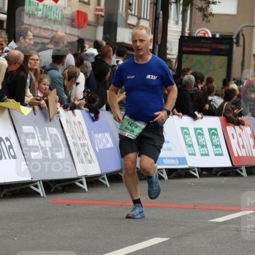 21.09.2025 - PSD Bank Halbmarathon Strokosch-Dieckow http://msf.ph/oto/8945987 21.09.2025 12:01:01 Ziel 1203, 1477, 1764, 2468, 2661, 2683, 2853, 2986, 3172, 3956, 4009 meine-sportfotos.de