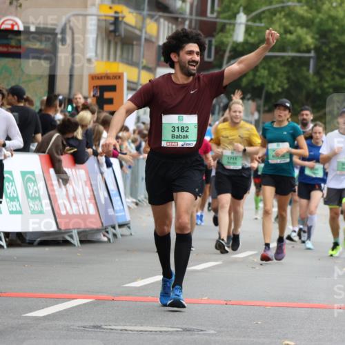 21.09.2025 - PSD Bank Halbmarathon Strokosch-Dieckow http://msf.ph/oto/8946009 21.09.2025 12:01:11 Ziel 1357, 1711, 1764, 2093, 2498, 2597, 2661, 2683, 2733, 2978, 3083, 3098, 3182, 3186, 3956 meine-sportfotos.de