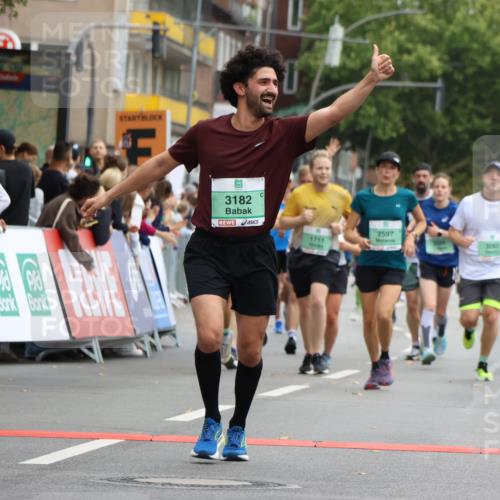 21.09.2025 - PSD Bank Halbmarathon Strokosch-Dieckow http://msf.ph/oto/8946017 21.09.2025 12:01:11 Ziel 1357, 1711, 1764, 2093, 2498, 2597, 2661, 2683, 2733, 2978, 3083, 3098, 3182, 3186, 3956 meine-sportfotos.de