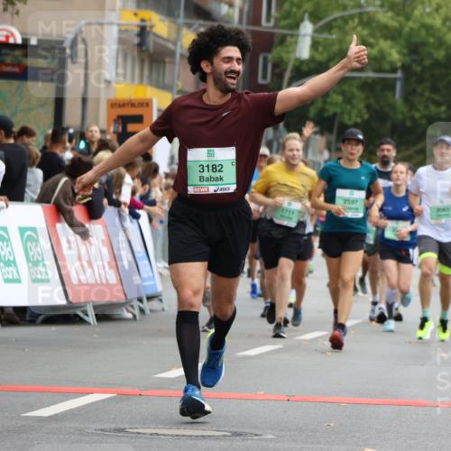 21.09.2025 - PSD Bank Halbmarathon Strokosch-Dieckow http://msf.ph/oto/8946020 21.09.2025 12:01:11 Ziel 1357, 1711, 1764, 2093, 2498, 2597, 2661, 2683, 2733, 2978, 3083, 3098, 3182, 3186, 3956 meine-sportfotos.de