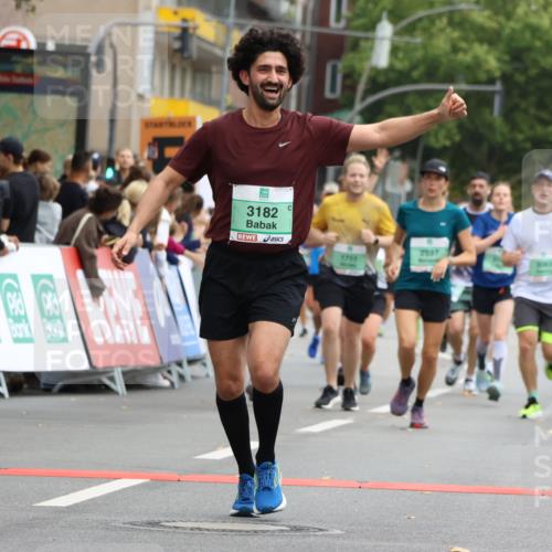 21.09.2025 - PSD Bank Halbmarathon Strokosch-Dieckow http://msf.ph/oto/8946024 21.09.2025 12:01:11 Ziel 1357, 1711, 1764, 2093, 2498, 2597, 2661, 2683, 2733, 2978, 3083, 3098, 3182, 3186, 3956 meine-sportfotos.de