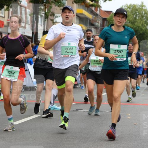 21.09.2025 - PSD Bank Halbmarathon Strokosch-Dieckow http://msf.ph/oto/8946030 21.09.2025 12:01:18 Ziel 1357, 1711, 1789, 2093, 2498, 2597, 2733, 2751, 2943, 2978, 3011, 3053, 3083, 3098, 3182, 3186, 3187, 3964, 4038 meine-sportfotos.de
