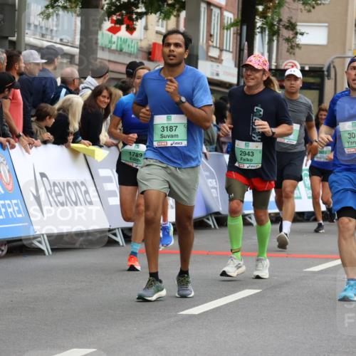 21.09.2025 - PSD Bank Halbmarathon Strokosch-Dieckow http://msf.ph/oto/8946045 21.09.2025 12:01:25 Ziel 1261, 1357, 1373, 1376, 1395, 1400, 1585, 1711, 1789, 2367, 2597, 2686, 2730, 2751, 2943, 2978, 3011, 3053, 3083, 3098, 3186, 3187, 3352, 3565, 3951, 3964, 3973, 4038 meine-sportfotos.de