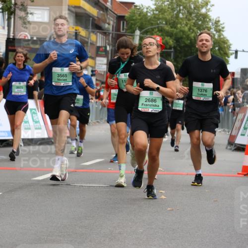 21.09.2025 - PSD Bank Halbmarathon Strokosch-Dieckow http://msf.ph/oto/8946048 21.09.2025 12:01:27 Ziel 1261, 1373, 1376, 1395, 1400, 1585, 1789, 2367, 2495, 2686, 2730, 2751, 2766, 2943, 2978, 3011, 3053, 3186, 3187, 3352, 3565, 3951, 3964, 3973, 4038 meine-sportfotos.de
