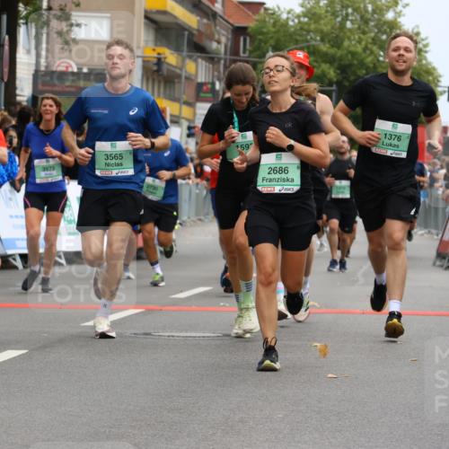 21.09.2025 - PSD Bank Halbmarathon Strokosch-Dieckow http://msf.ph/oto/8946054 21.09.2025 12:01:27 Ziel 1261, 1373, 1376, 1395, 1400, 1585, 1789, 2367, 2495, 2686, 2730, 2751, 2766, 2943, 2978, 3011, 3053, 3186, 3187, 3352, 3565, 3951, 3964, 3973, 4038 meine-sportfotos.de