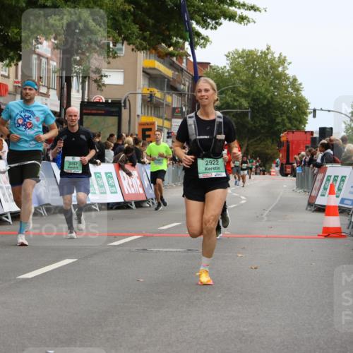 21.09.2025 - PSD Bank Halbmarathon Strokosch-Dieckow http://msf.ph/oto/8946154 21.09.2025 12:02:00 Ziel 1084, 1323, 1713, 1714, 1790, 1929, 2464, 2738, 2741, 2922, 2966, 3020, 3157, 3180, 3395, 3814, 3940 meine-sportfotos.de