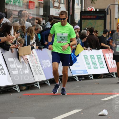 21.09.2025 - PSD Bank Halbmarathon Strokosch-Dieckow http://msf.ph/oto/8946166 21.09.2025 12:09:24 Ziel 3008, 3062, 3145, 3230, 3232, 4015 meine-sportfotos.de