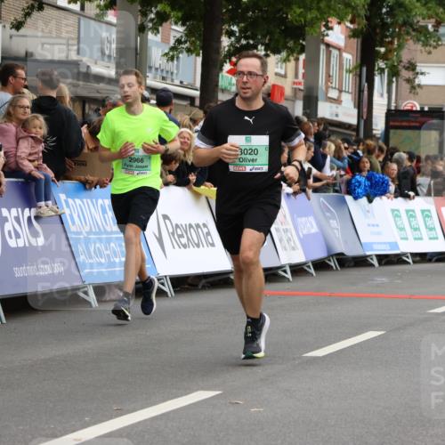 21.09.2025 - PSD Bank Halbmarathon Strokosch-Dieckow http://msf.ph/oto/8946167 21.09.2025 12:02:07 Ziel 1084, 2464, 2922, 2966, 3020, 3157, 3940 meine-sportfotos.de