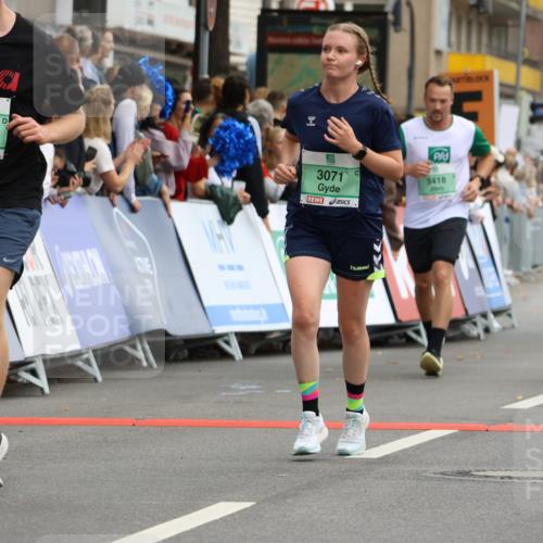 21.09.2025 - PSD Bank Halbmarathon Strokosch-Dieckow http://msf.ph/oto/8946253 21.09.2025 12:02:47 Ziel 1574, 1685, 2448, 3071, 3114, 3130, 3299, 3418 meine-sportfotos.de