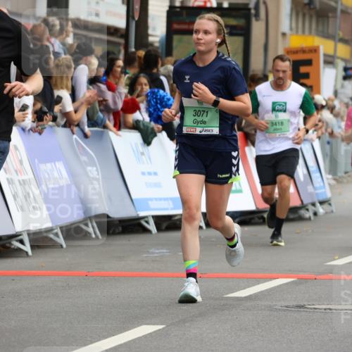 21.09.2025 - PSD Bank Halbmarathon Strokosch-Dieckow http://msf.ph/oto/8946256 21.09.2025 12:02:47 Ziel 1574, 1685, 2448, 3071, 3114, 3130, 3299, 3418 meine-sportfotos.de