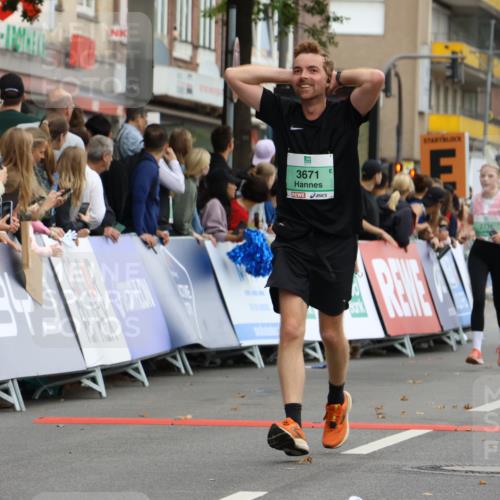 21.09.2025 - PSD Bank Halbmarathon Strokosch-Dieckow http://msf.ph/oto/8946289 21.09.2025 12:10:10 Ziel 2716, 2764, 3283, 3471, 3671 meine-sportfotos.de