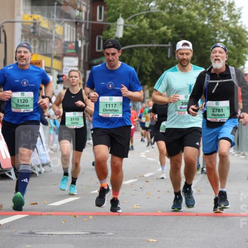 21.09.2025 - PSD Bank Halbmarathon Strokosch-Dieckow http://msf.ph/oto/8946311 21.09.2025 12:10:17 Ziel 1117, 1118, 1120, 2716, 2781, 3119, 3471, 3671, 3711, 3963 meine-sportfotos.de
