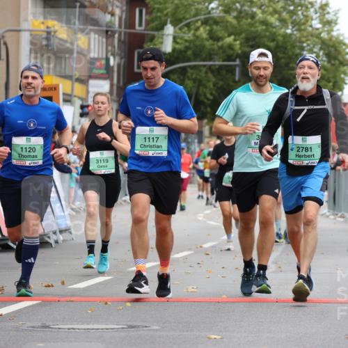 21.09.2025 - PSD Bank Halbmarathon Strokosch-Dieckow http://msf.ph/oto/8946312 21.09.2025 12:10:17 Ziel 1117, 1118, 1120, 2716, 2781, 3119, 3471, 3671, 3711, 3963 meine-sportfotos.de