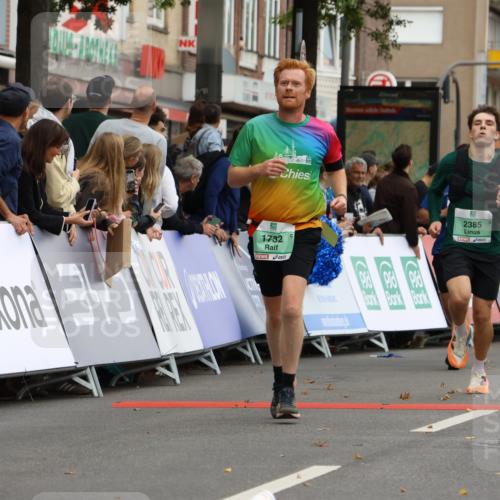 21.09.2025 - PSD Bank Halbmarathon Strokosch-Dieckow http://msf.ph/oto/8946337 21.09.2025 12:10:42 Ziel 1642, 1670, 1732, 2365, 2385, 2979, 3029, 3440, 3446 meine-sportfotos.de