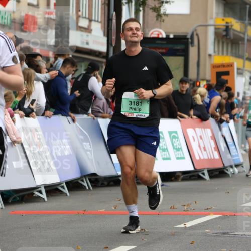 21.09.2025 - PSD Bank Halbmarathon Strokosch-Dieckow http://msf.ph/oto/8946359 21.09.2025 12:11:08 Ziel 1643, 2613, 2969, 3036, 3181, 3448 meine-sportfotos.de