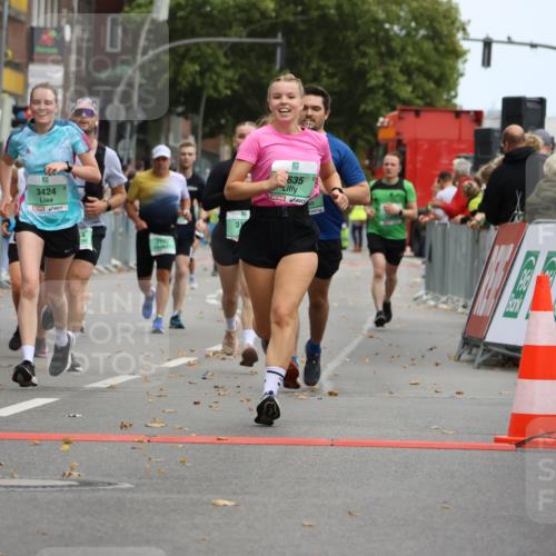 21.09.2025 - PSD Bank Halbmarathon Strokosch-Dieckow http://msf.ph/oto/8946371 21.09.2025 12:11:24 Ziel 1635, 1649, 2326, 2754, 2907, 2969, 3036, 3045, 3161, 3249, 3424, 3448, 3455, 3526 meine-sportfotos.de