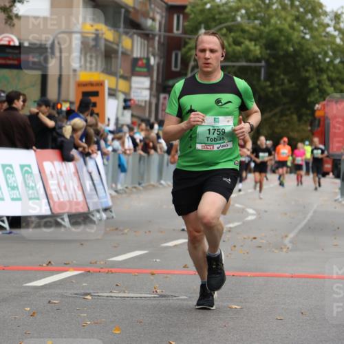 21.09.2025 - PSD Bank Halbmarathon Strokosch-Dieckow http://msf.ph/oto/8946387 21.09.2025 12:11:35 Ziel 1173, 1198, 1635, 1759, 2352, 2754, 2907, 2962, 3161, 3249, 3424, 3533 meine-sportfotos.de