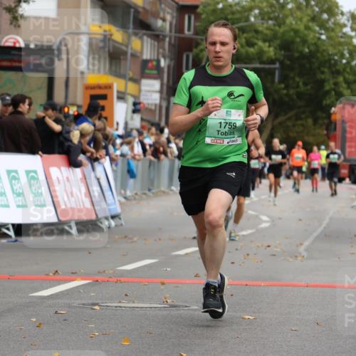21.09.2025 - PSD Bank Halbmarathon Strokosch-Dieckow http://msf.ph/oto/8946388 21.09.2025 12:11:35 Ziel 1173, 1198, 1635, 1759, 2352, 2754, 2907, 2962, 3161, 3249, 3424, 3533 meine-sportfotos.de