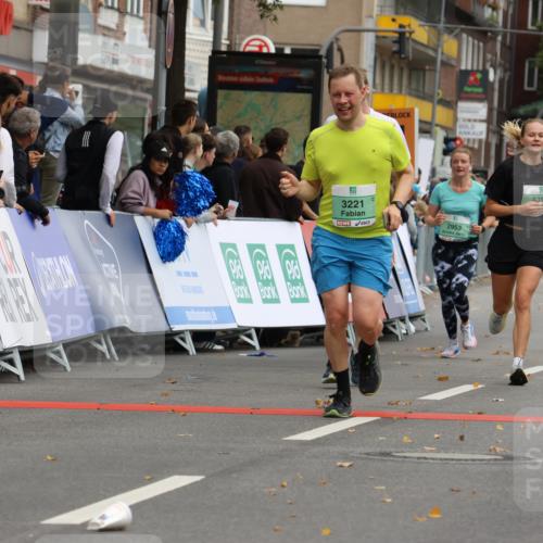 21.09.2025 - PSD Bank Halbmarathon Strokosch-Dieckow http://msf.ph/oto/8946394 21.09.2025 12:11:47 Ziel 2352, 2820, 2953, 2962, 3221, 3399, 3411 meine-sportfotos.de