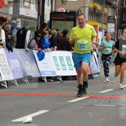 21.09.2025 - PSD Bank Halbmarathon Strokosch-Dieckow http://msf.ph/oto/8946395 21.09.2025 12:11:48 Ziel 2352, 2820, 2953, 2962, 3221, 3399, 3411 meine-sportfotos.de