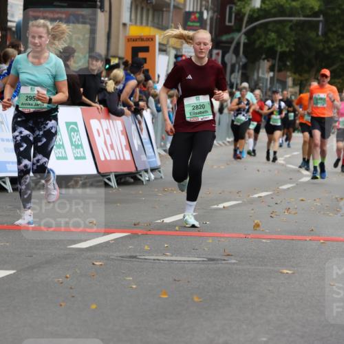 21.09.2025 - PSD Bank Halbmarathon Strokosch-Dieckow http://msf.ph/oto/8946405 21.09.2025 12:11:51 Ziel 2820, 2953, 3221, 3399, 3411, 3646 meine-sportfotos.de