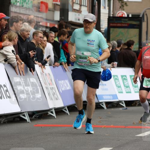 21.09.2025 - PSD Bank Halbmarathon Strokosch-Dieckow http://msf.ph/oto/8946423 21.09.2025 12:12:08 Ziel 1140, 1289, 1390, 2824, 3367, 3450, 3998, 4006 meine-sportfotos.de