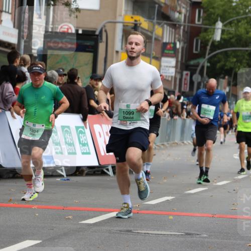 21.09.2025 - PSD Bank Halbmarathon Strokosch-Dieckow http://msf.ph/oto/8946464 21.09.2025 12:12:32 Ziel 1099, 1204, 1241, 1617, 3272, 3354, 3394, 3570, 3972, 4031 meine-sportfotos.de