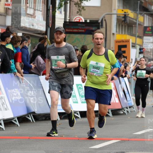 21.09.2025 - PSD Bank Halbmarathon Strokosch-Dieckow http://msf.ph/oto/8946504 21.09.2025 12:13:08 Ziel 1553, 2198, 3002, 3534, 3982 meine-sportfotos.de
