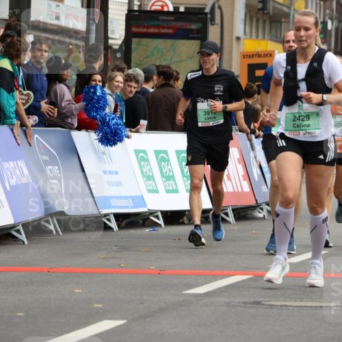 21.09.2025 - PSD Bank Halbmarathon Strokosch-Dieckow http://msf.ph/oto/8946514 21.09.2025 12:13:16 Ziel 2198, 2429, 2817, 2860, 3126, 3534, 3912, 3982 meine-sportfotos.de