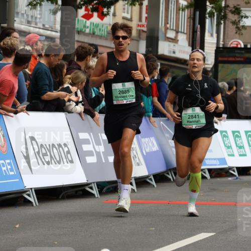 21.09.2025 - PSD Bank Halbmarathon Strokosch-Dieckow http://msf.ph/oto/8946567 21.09.2025 12:13:51 Ziel 1199, 1668, 1669, 1674, 2531, 2841, 2885, 3004, 3041, 3042, 3466, 3540, 3908 meine-sportfotos.de