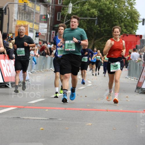 21.09.2025 - PSD Bank Halbmarathon Strokosch-Dieckow http://msf.ph/oto/8946571 21.09.2025 12:13:53 Ziel 1199, 1668, 1669, 2531, 2841, 2885, 3004, 3041, 3042, 3466, 3540, 3908 meine-sportfotos.de