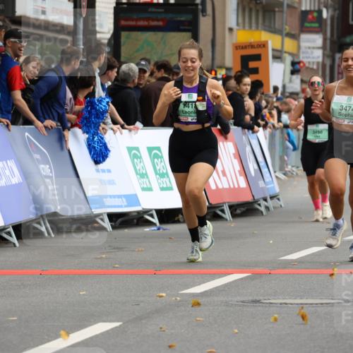 21.09.2025 - PSD Bank Halbmarathon Strokosch-Dieckow http://msf.ph/oto/8946604 21.09.2025 12:14:26 Ziel 1106, 1418, 1815, 2705, 2834, 2865, 3474, 3480 meine-sportfotos.de