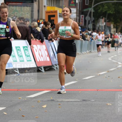 21.09.2025 - PSD Bank Halbmarathon Strokosch-Dieckow http://msf.ph/oto/8946607 21.09.2025 12:14:27 Ziel 1418, 1815, 2705, 2865, 3474, 3480 meine-sportfotos.de