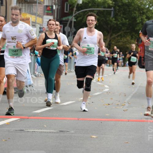 21.09.2025 - PSD Bank Halbmarathon Strokosch-Dieckow http://msf.ph/oto/8946635 21.09.2025 12:15:01 Ziel 1071, 1072, 1384, 1587, 1588, 1589, 1641, 3140, 3191, 3517, 3560, 3902 meine-sportfotos.de