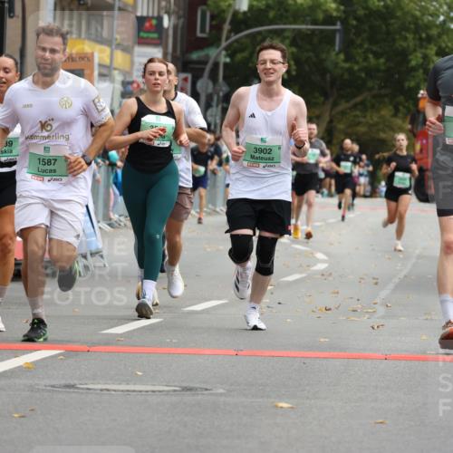 21.09.2025 - PSD Bank Halbmarathon Strokosch-Dieckow http://msf.ph/oto/8946636 21.09.2025 12:15:01 Ziel 1071, 1072, 1384, 1587, 1588, 1589, 1641, 3140, 3191, 3517, 3560, 3902 meine-sportfotos.de