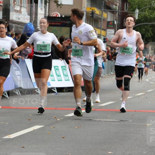 21.09.2025 - PSD Bank Halbmarathon Strokosch-Dieckow http://msf.ph/oto/8946638 21.09.2025 12:15:02 Ziel 1071, 1072, 1384, 1587, 1588, 1589, 1641, 3091, 3140, 3191, 3517, 3560, 3902 meine-sportfotos.de