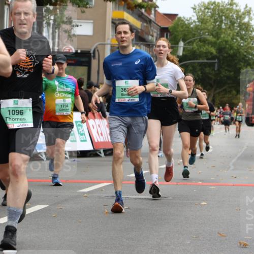 21.09.2025 - PSD Bank Halbmarathon Strokosch-Dieckow http://msf.ph/oto/8946690 21.09.2025 12:15:42 Ziel 1017, 1096, 1369, 1734, 2674, 2958, 3185, 3339, 3345, 3473, 3484, 3516, 3573, 3617, 4051 meine-sportfotos.de