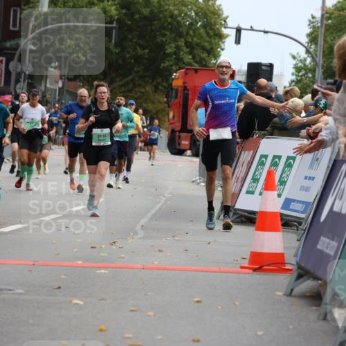 21.09.2025 - PSD Bank Halbmarathon Strokosch-Dieckow http://msf.ph/oto/8946779 21.09.2025 12:16:36 Ziel 1024, 1025, 2499, 3027, 3097, 3107, 3128, 3338, 3372, 3551 meine-sportfotos.de